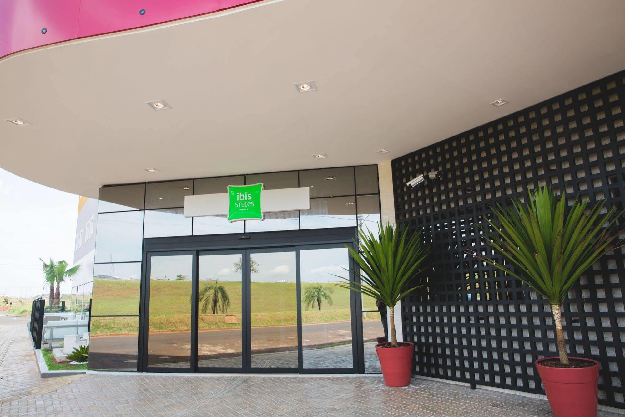 Ibis Styles Birigui Hotel Exterior photo